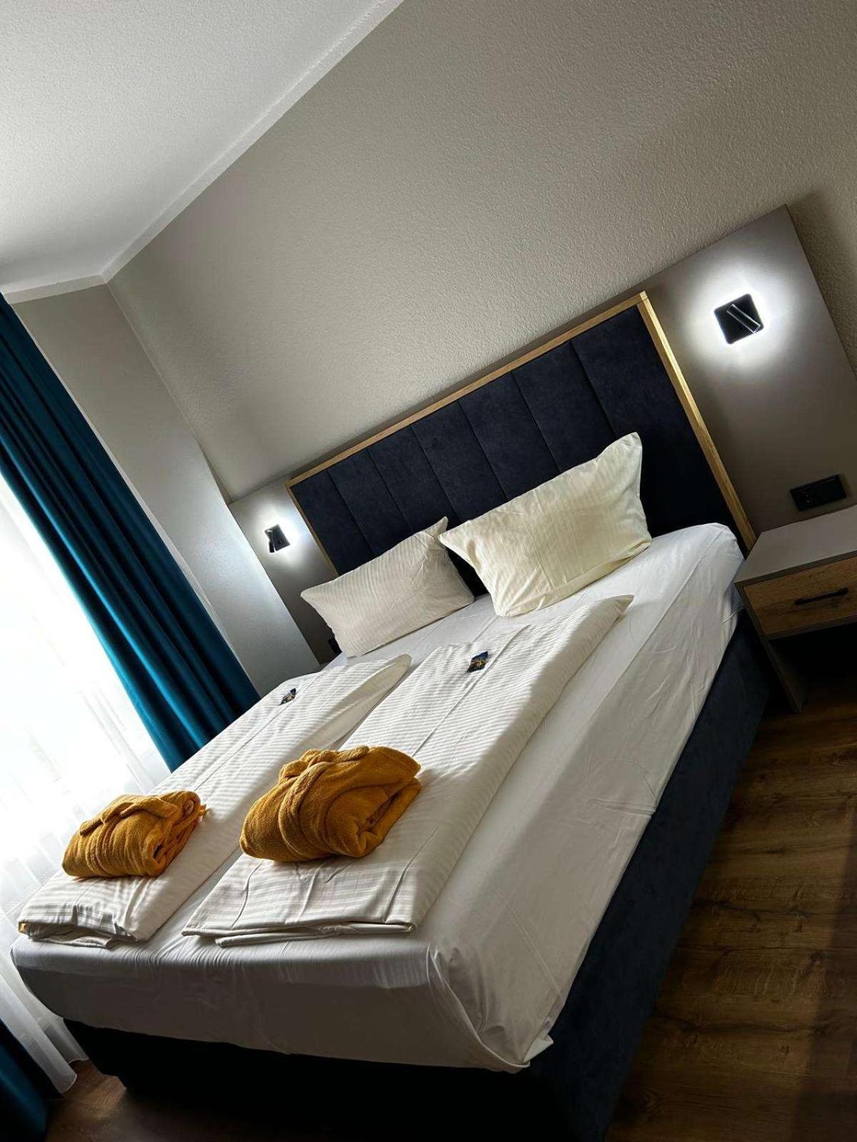 Arthotel ANA Petite Gersthofen Extérieur photo
