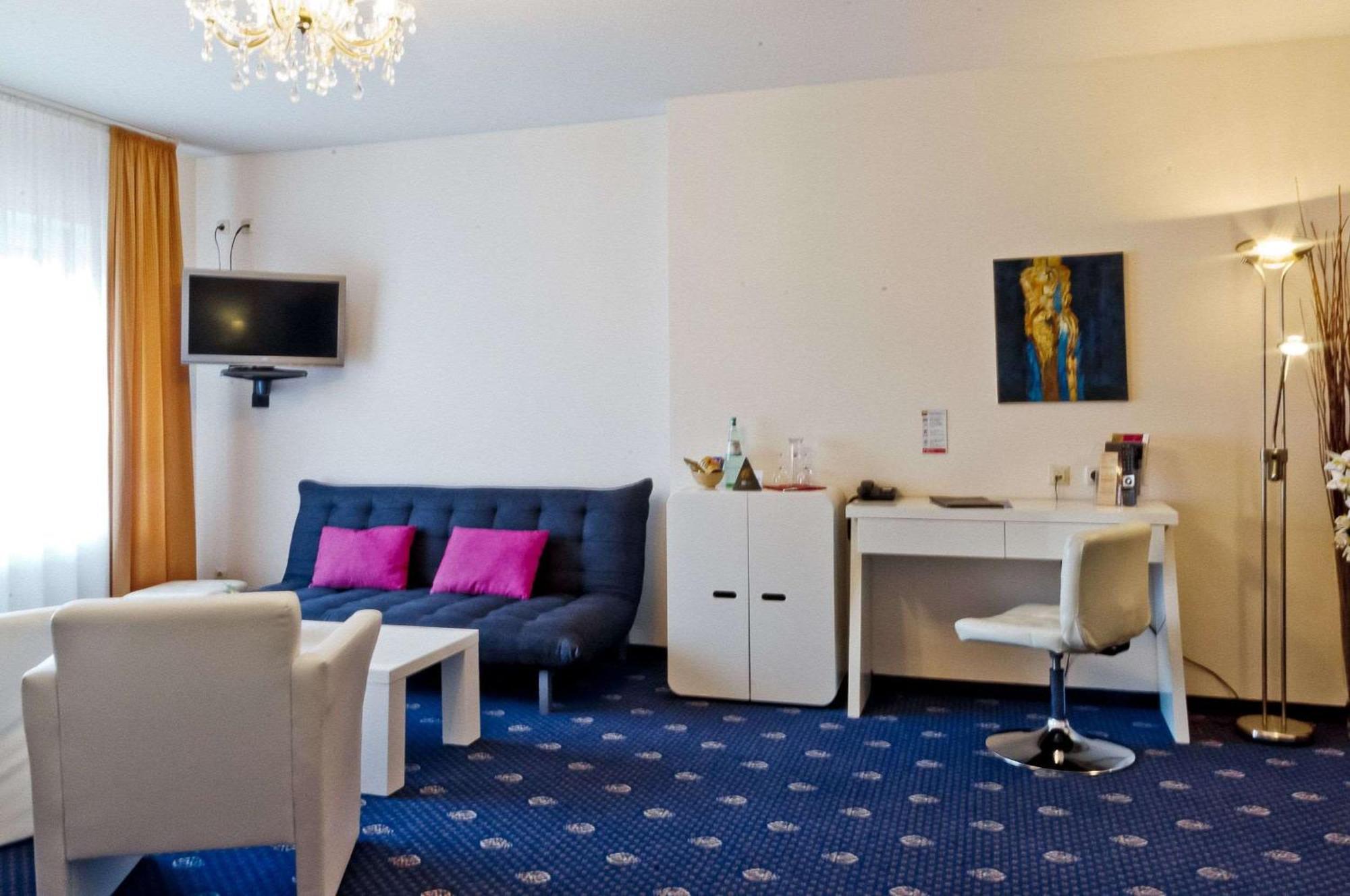 Arthotel ANA Petite Gersthofen Extérieur photo