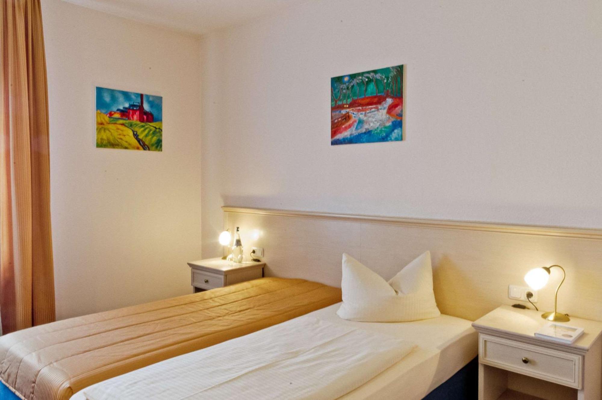 Arthotel ANA Petite Gersthofen Extérieur photo